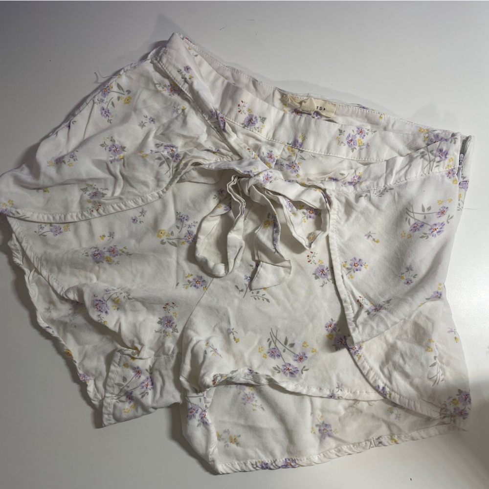 LA Hearts floral shorts XS